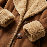 Isabella – Lang Vintagefrakke Med Kunstpels