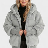 Lena™ | Luksuriøs dunjakke med hætte 